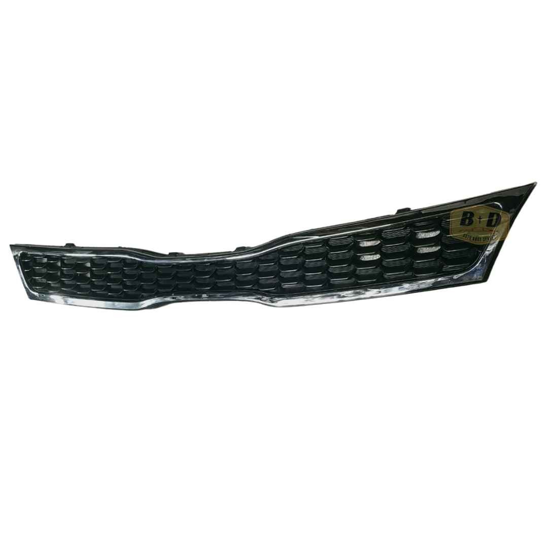 BD5254.jpg Kia Rio Main Grill 15- H/B (Gloss Blk&W/Chrome Mldng) - Image 1