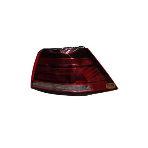 Untitled-design-2026-01-13T131108.626.jpg (IMP) VW Golf 7.5 TSI RHS Outer Taillight 2017- - Image 1