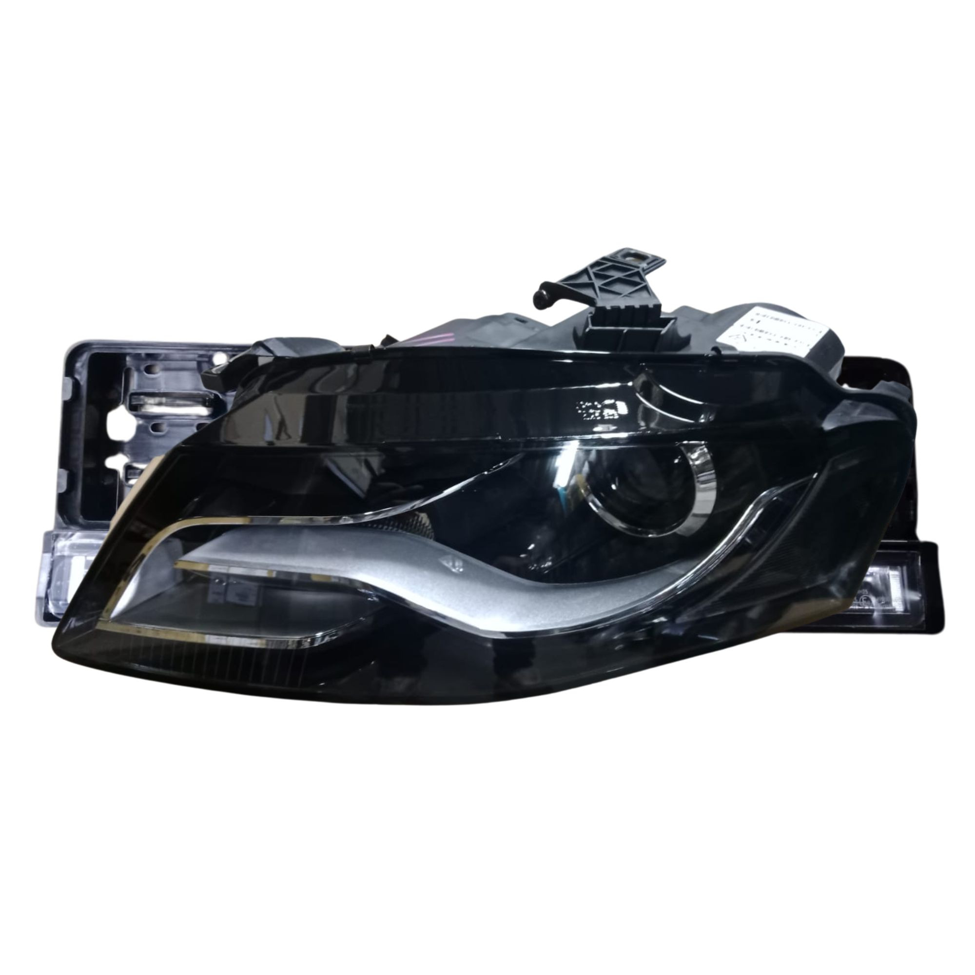 Copy-of-Copy-of-BD21035-15.jpg (IMP) Audi A4 B8 P/F LHS Xenon Headlight 08-12 - Image 1